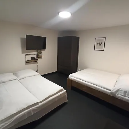 Pod Domem グロジスク・マゾビエツキ