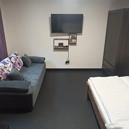 Apartment Pod Domem *